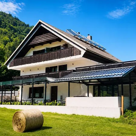 Jagoda I Cozy Alpine Near Bled Blejska Dobrava
