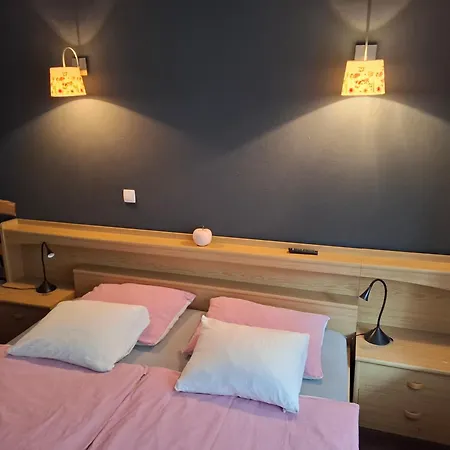 Hiša za goste Jagoda I Cozy Alpine Near Bled 3*
