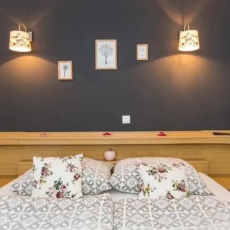 Jagoda I Cozy Alpine Near Bled Blejska Dobrava