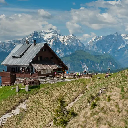 Jagoda I Cozy Alpine Near Bled Blejska Dobrava